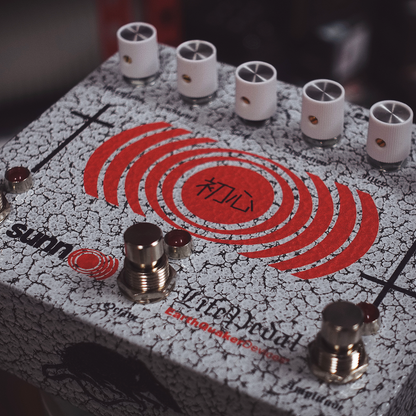 White Black Red Hammered EarthQuaker Devices Life Pedal at Cult FX HQ - detailed